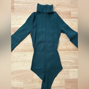 Abercrombie & Fitch Green Ribbed Long Sleeve Bodysuit
